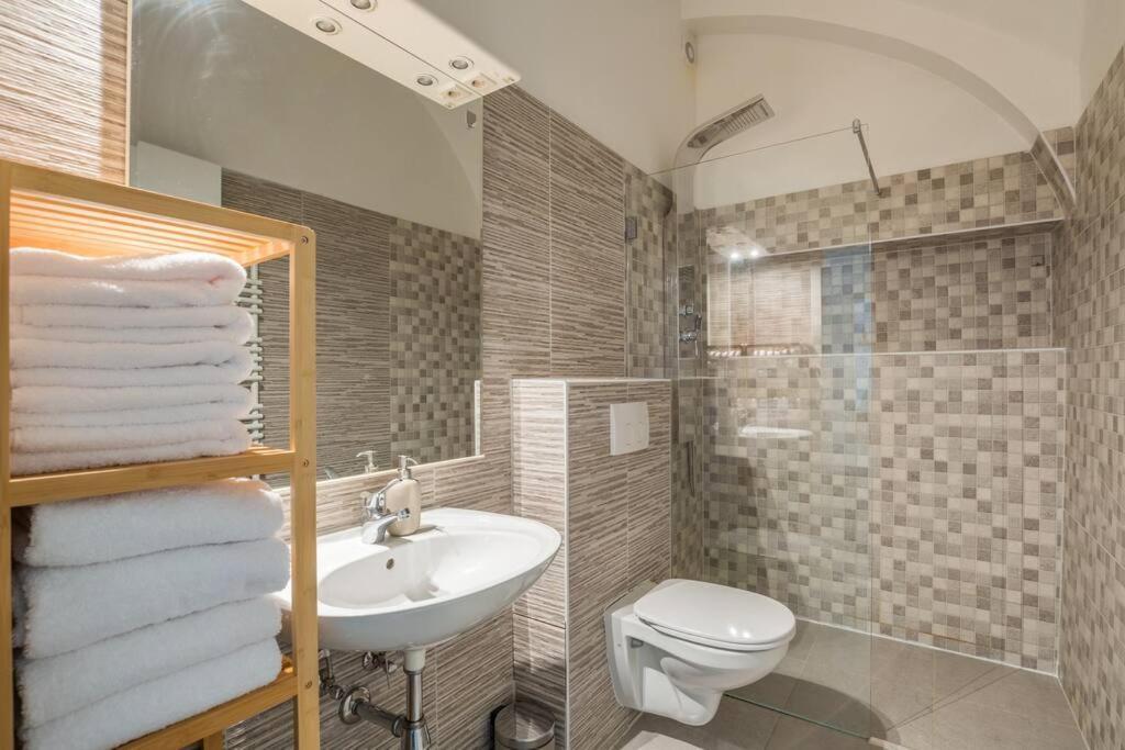 Appartamento Free Parking I 500 Mbit Wifi I Kingsize Bed Vienna Esterno foto